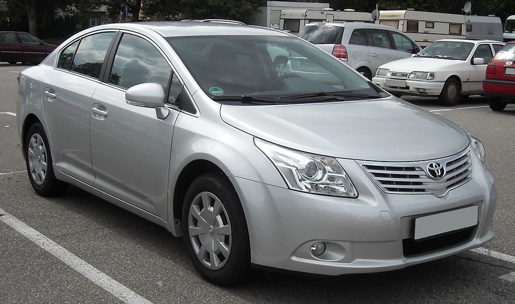 TOYOTA AVENSIS AT (1)